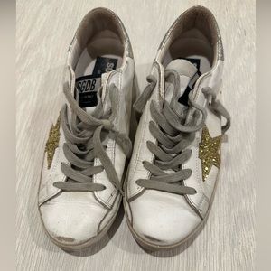 Golden goose classic white with gold star. Size 38. Barely worn, great condition